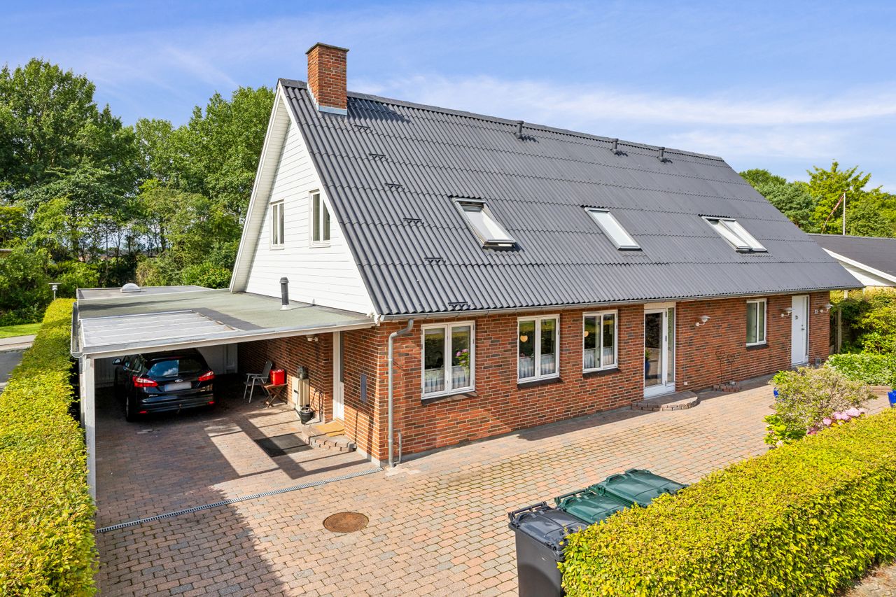 Ejendomsbillede 2 af 38