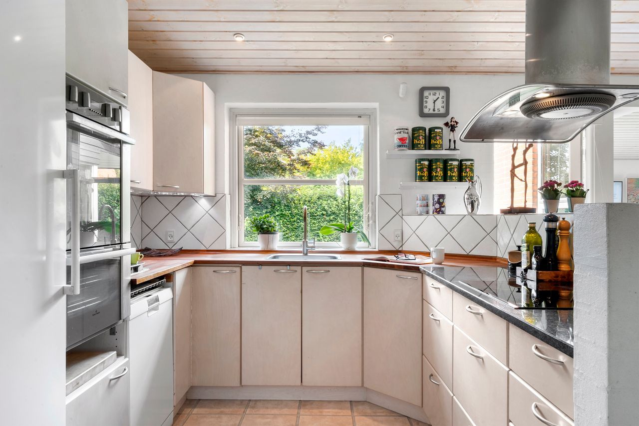 Ejendomsbillede 3 af 14