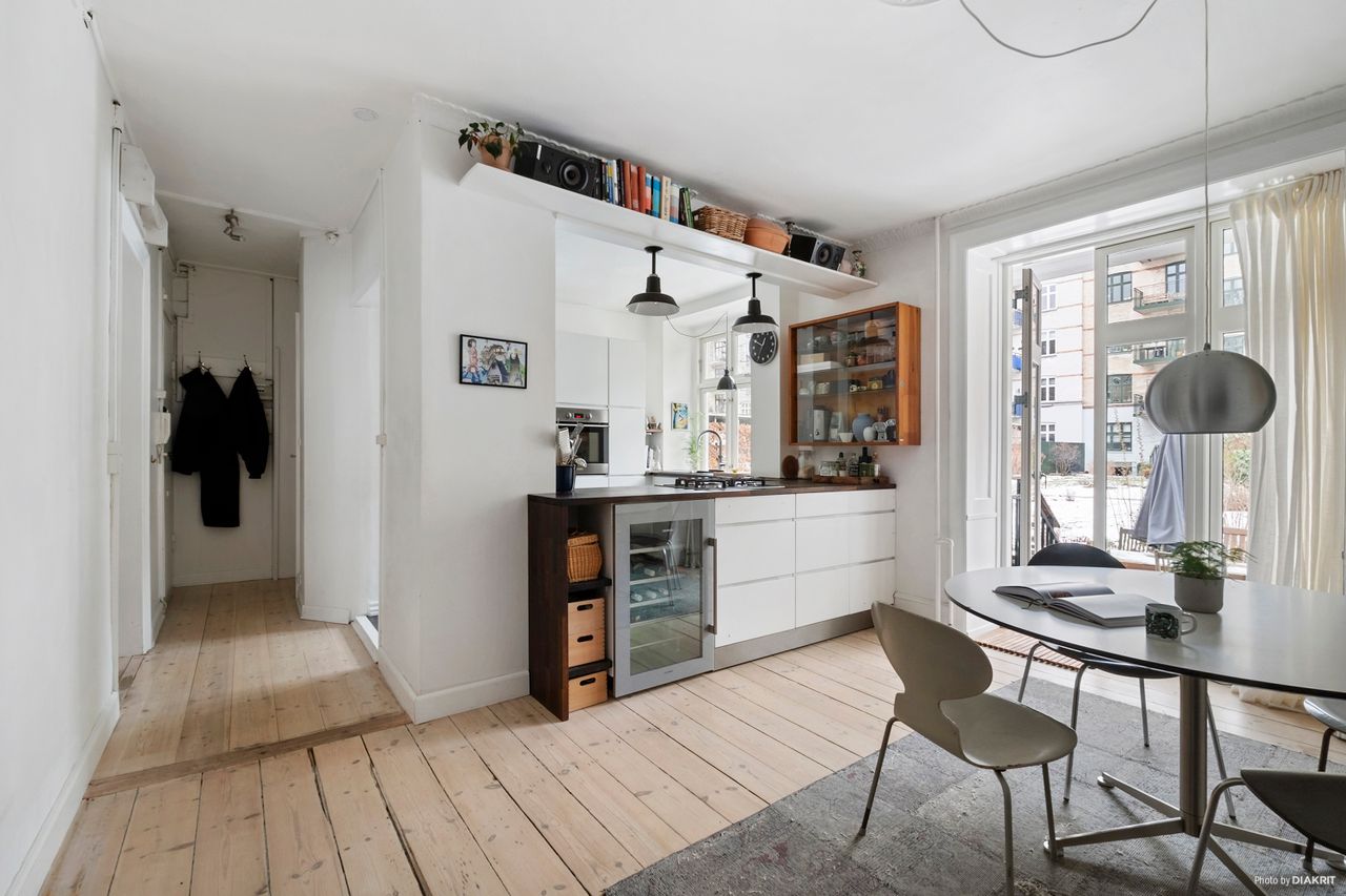 Ejendomsbillede 2 af 18