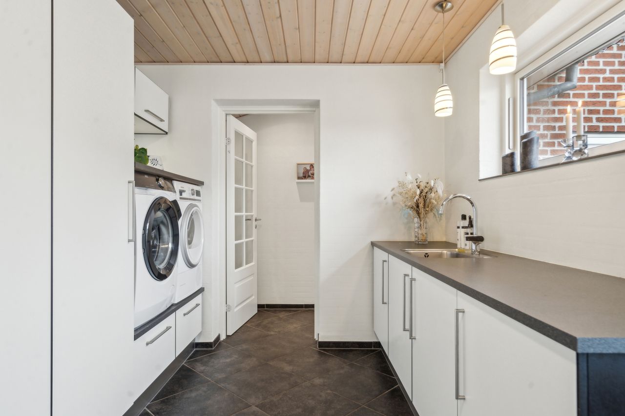 Ejendomsbillede 2 af 59