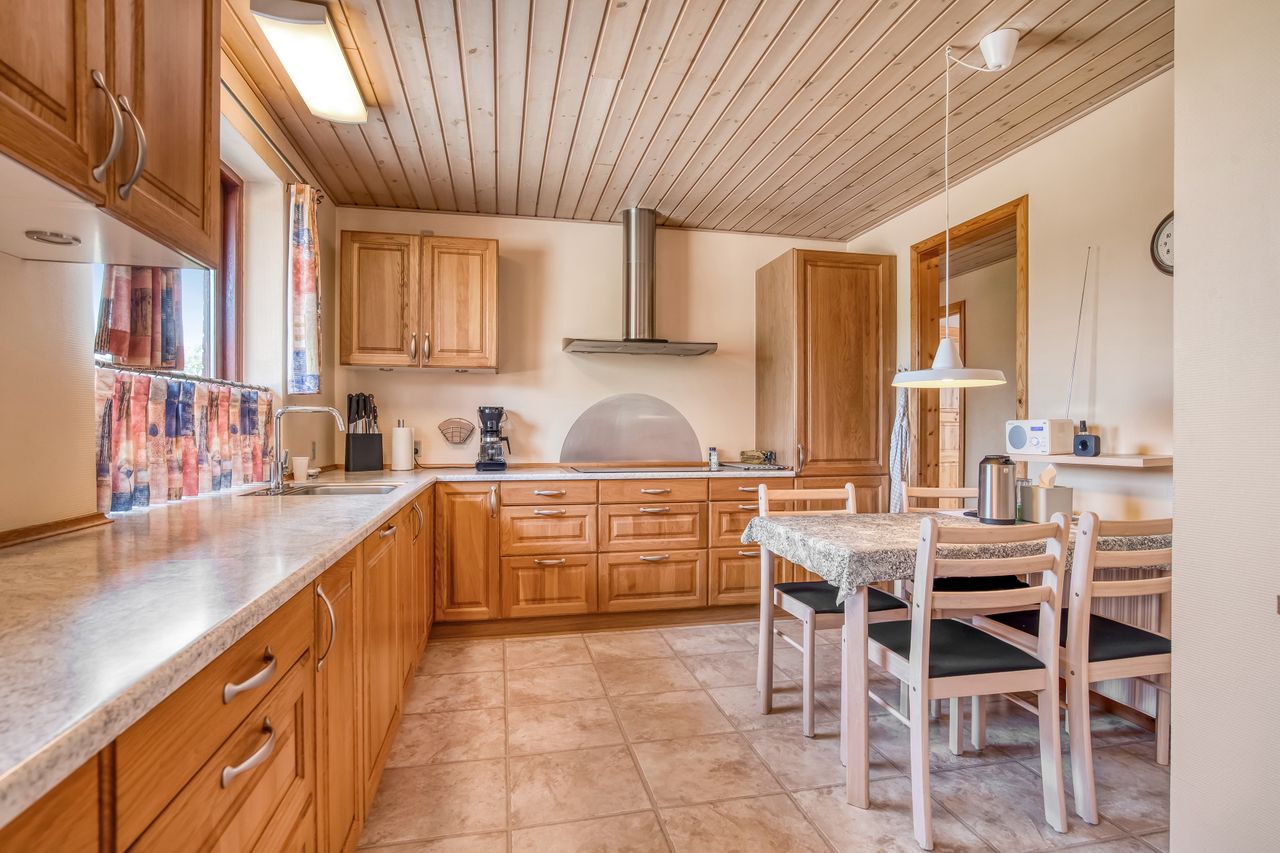 Ejendomsbillede 2 af 16