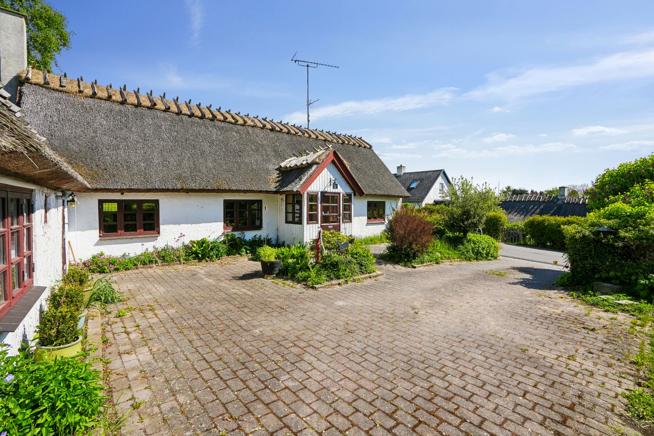 Ejendomsbillede 2 af 17