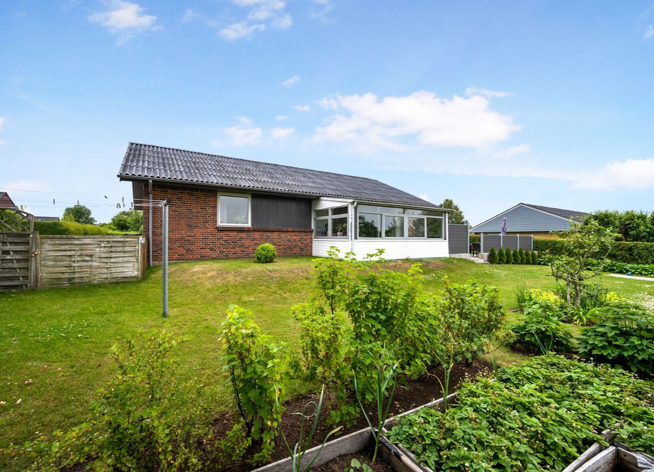 Ejendomsbillede 2 af 18