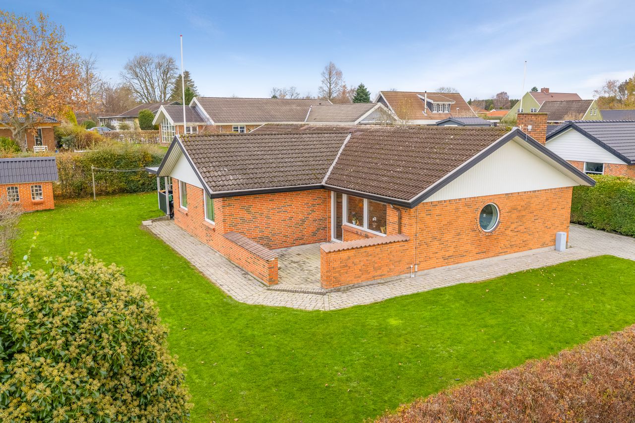 Ejendomsbillede 2 af 22