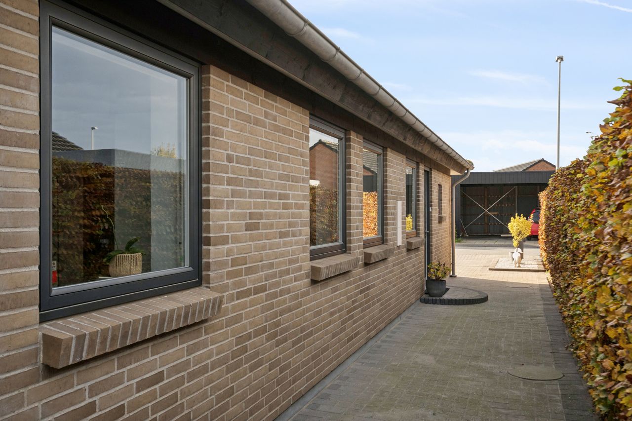 Ejendomsbillede 3 af 28