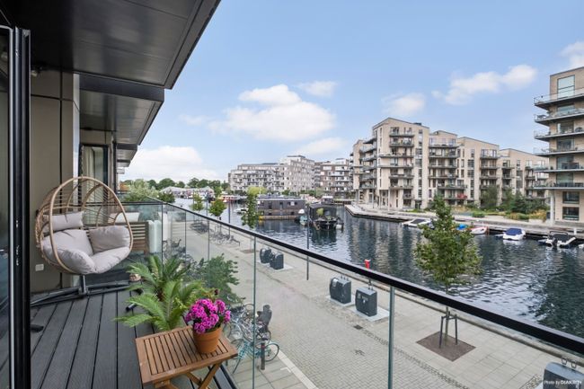 George Marshalls Vej 9, 1. tv