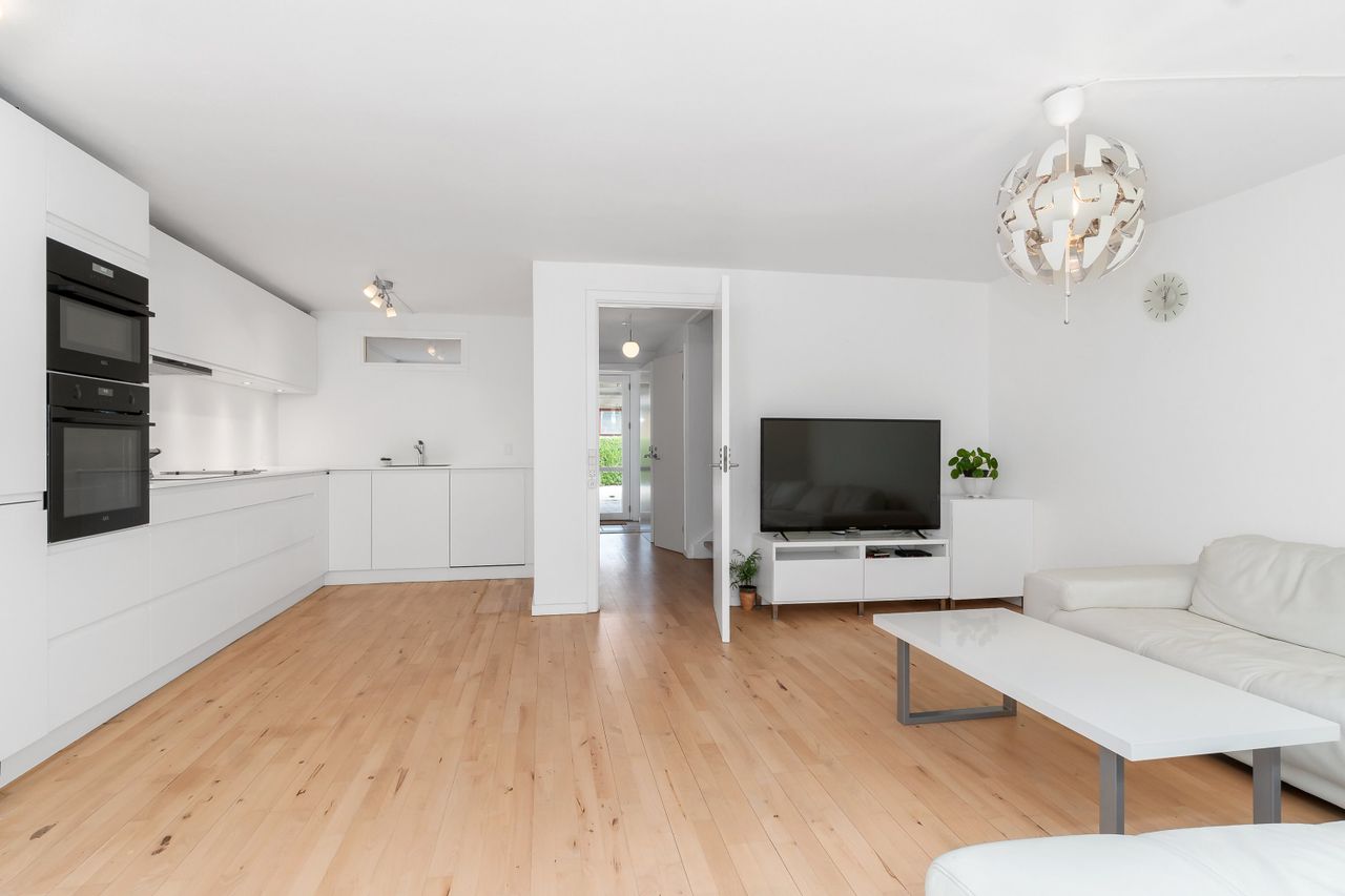 Ejendomsbillede 3 af 24