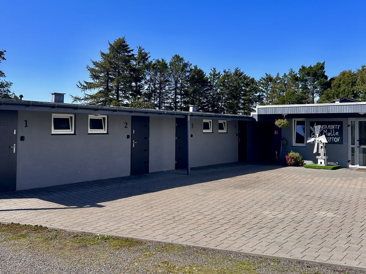 Ejendomsbillede 2 af 13