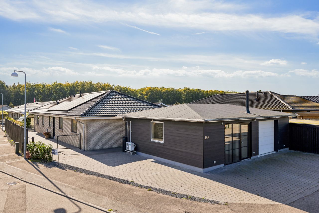 Ejendomsbillede 3 af 42