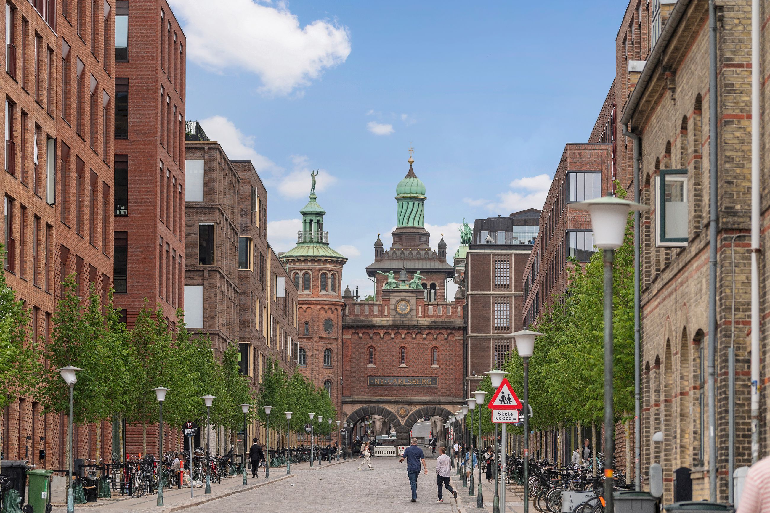 Vesterfælledvej 42, København V - Ejendommen
