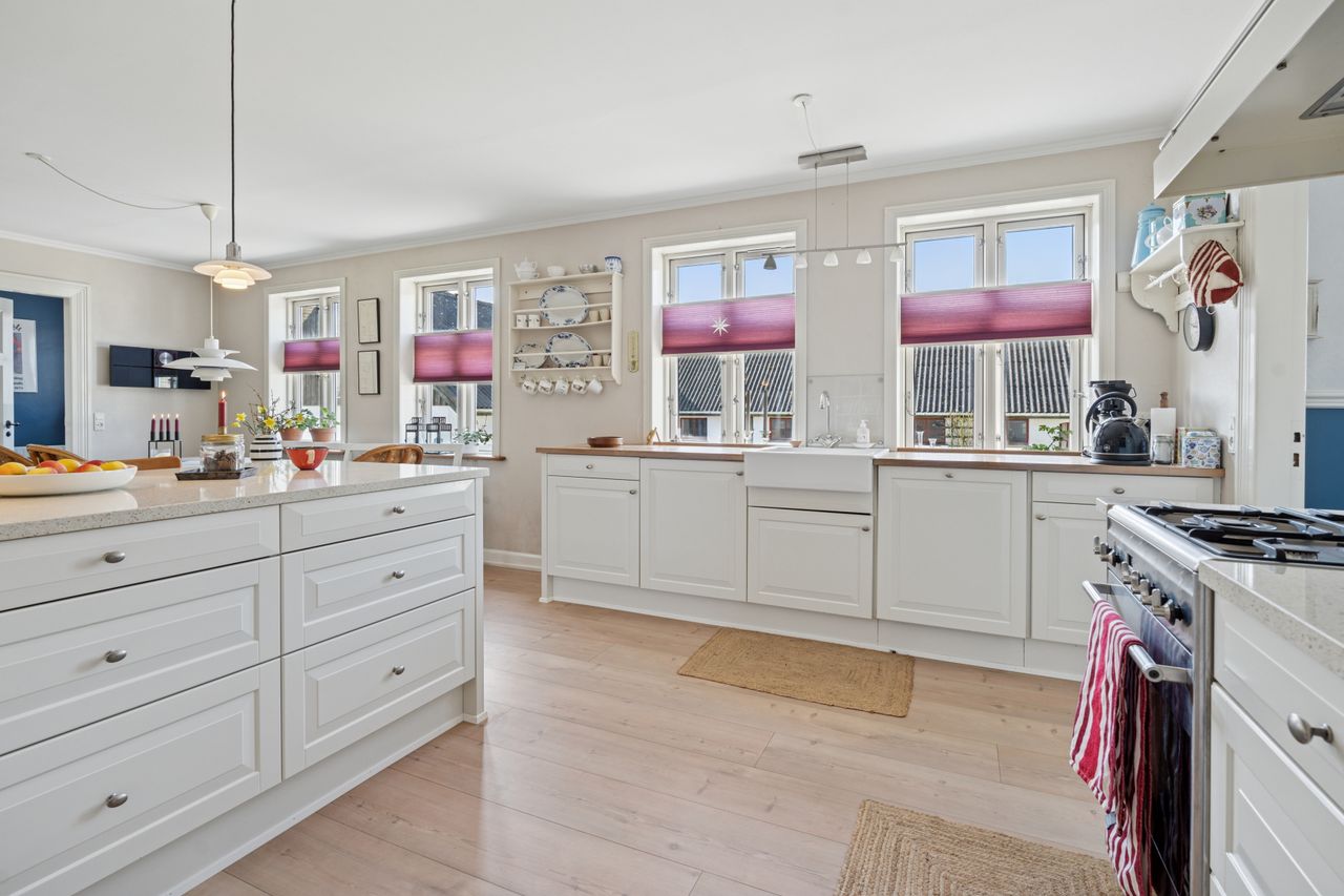 Ejendomsbillede 3 af 24