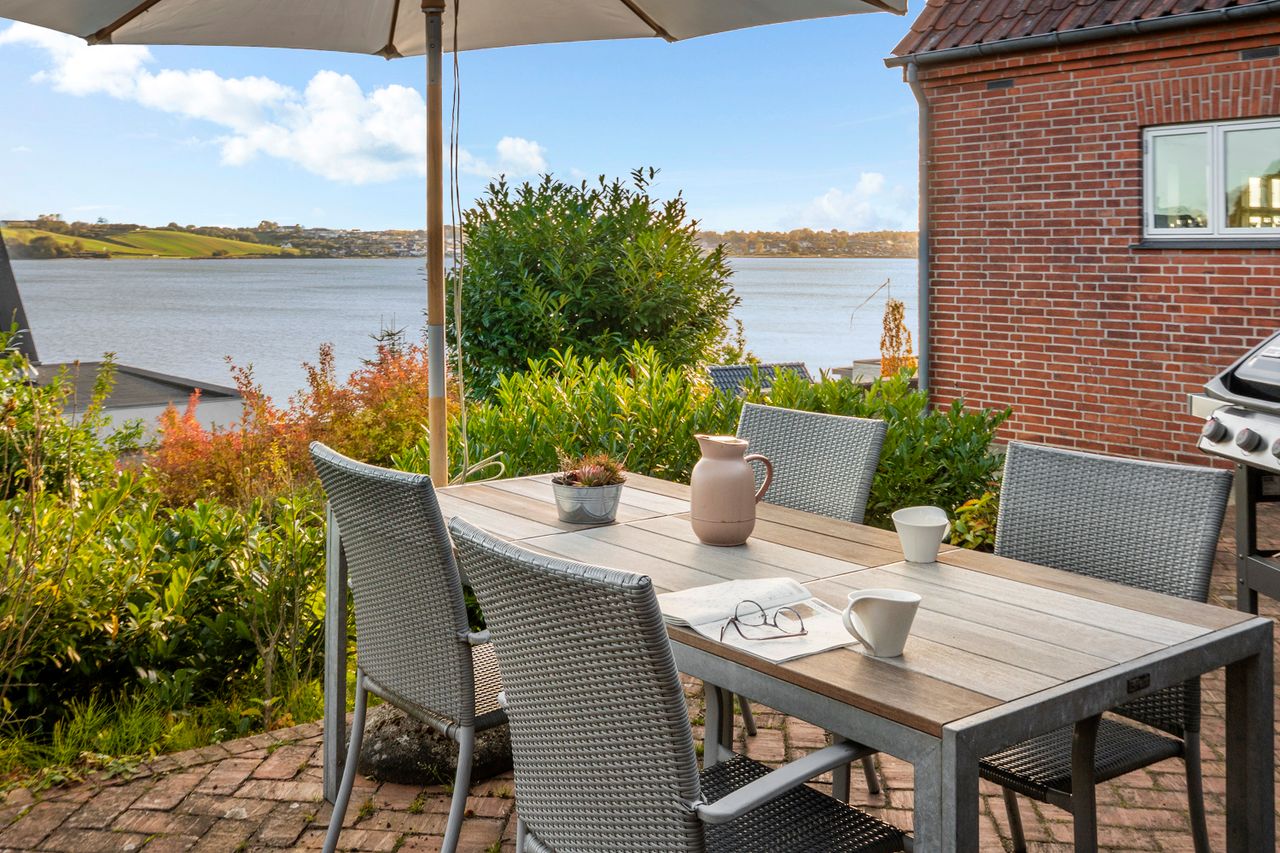 Ejendomsbillede 3 af 15