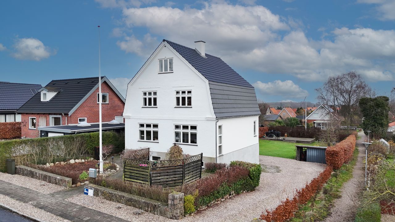 Ejendomsbillede 2 af 20