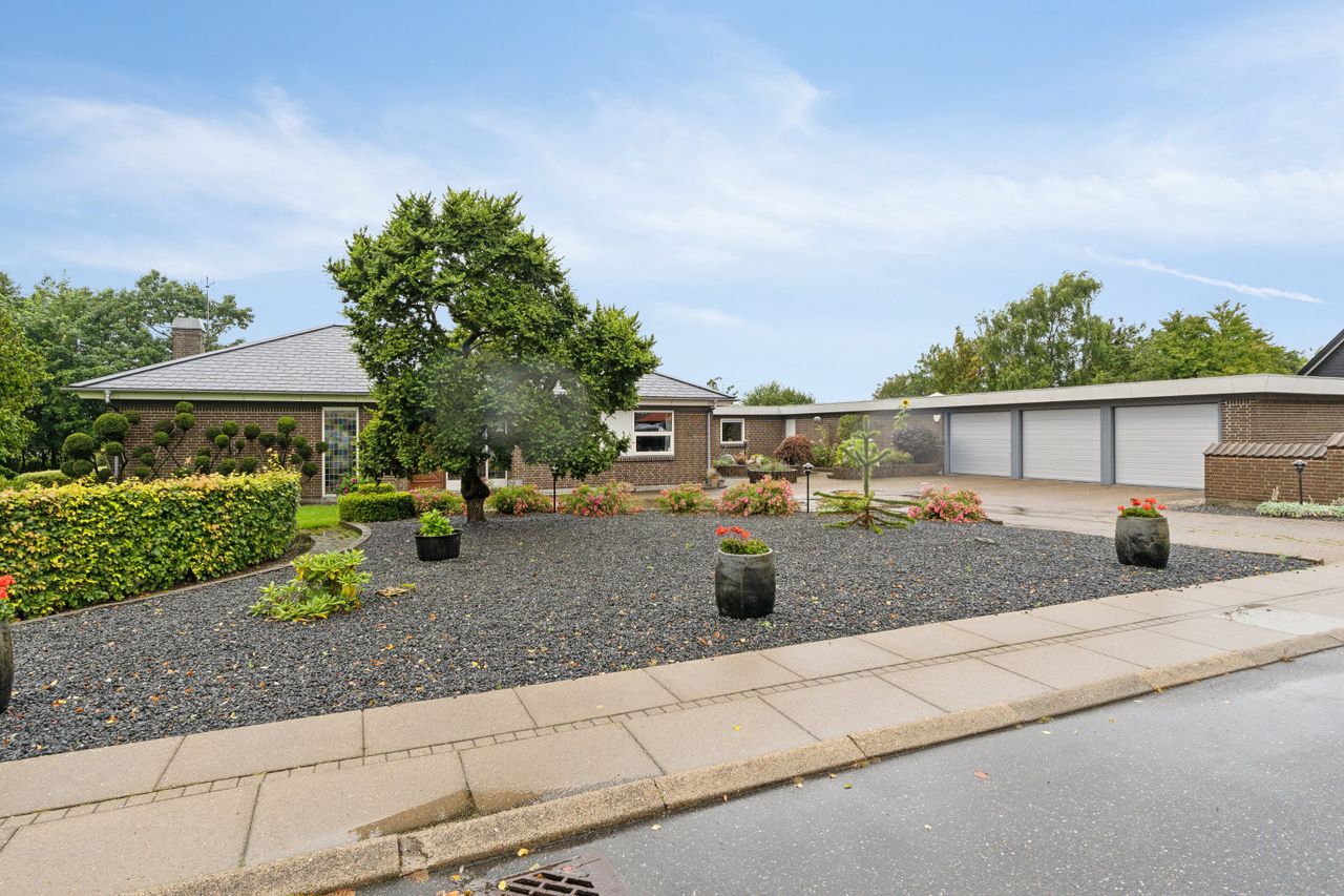 Ejendomsbillede 3 af 30