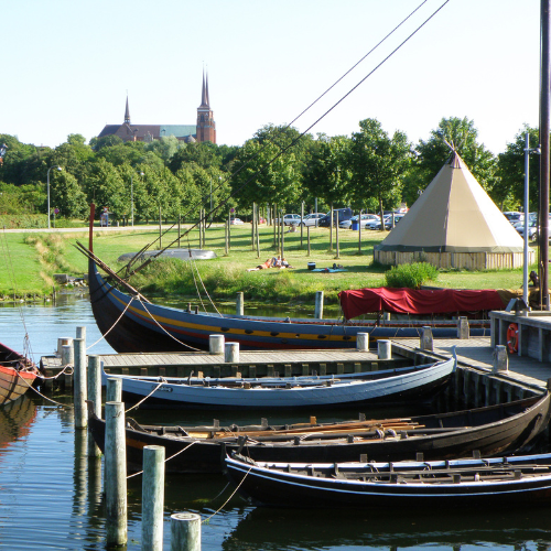 Moderne hus med have