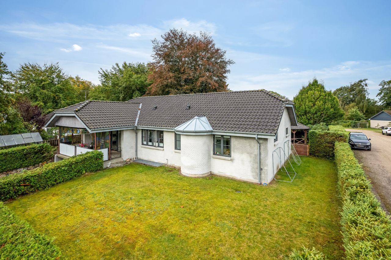 Ejendomsbillede 2 af 31