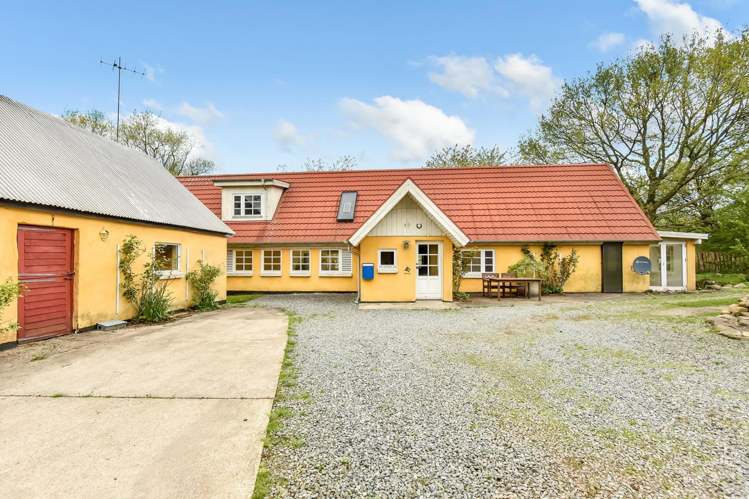 Tremhusevej 8, Bjerlev Villa