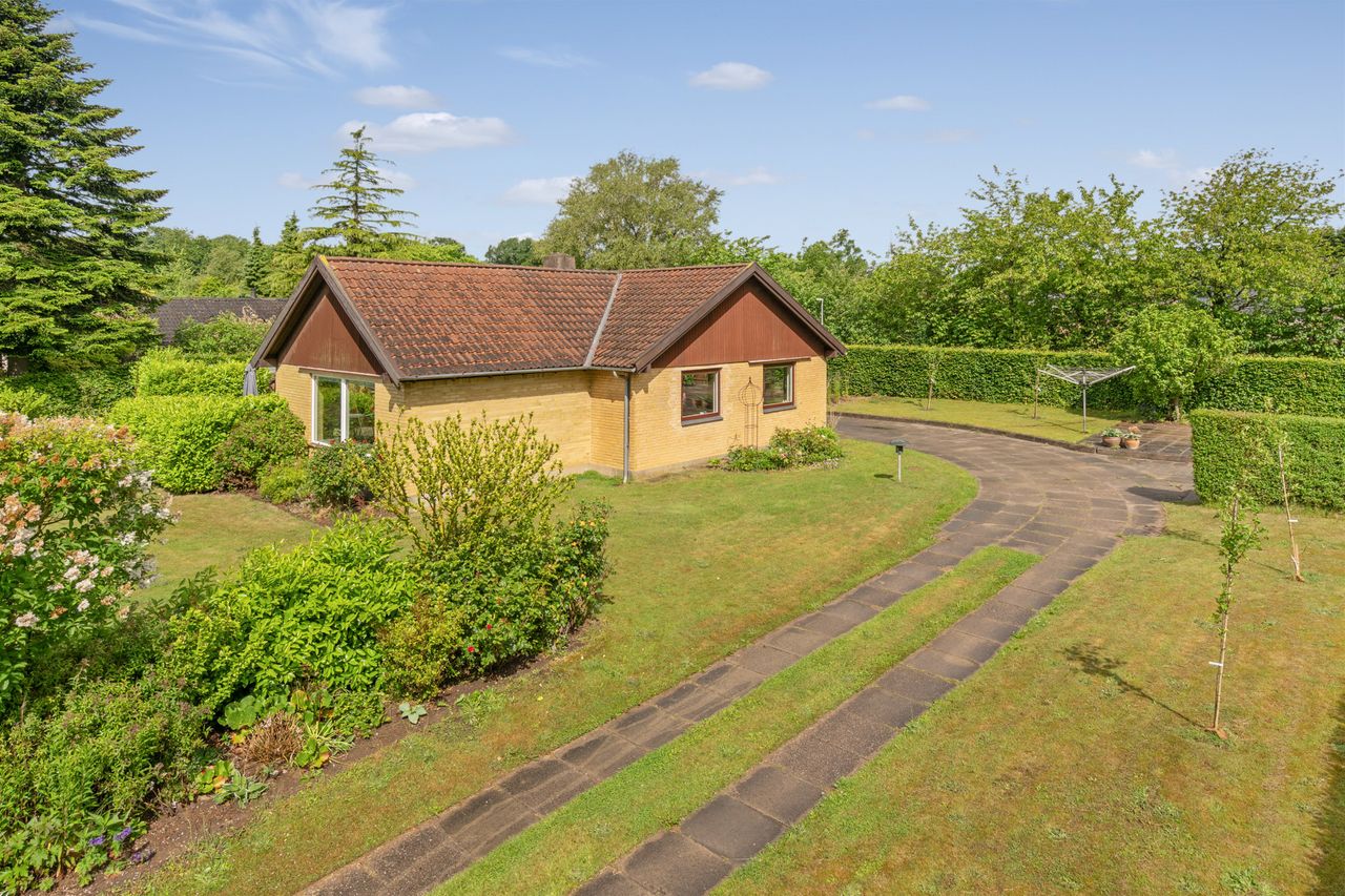 Ejendomsbillede 3 af 27