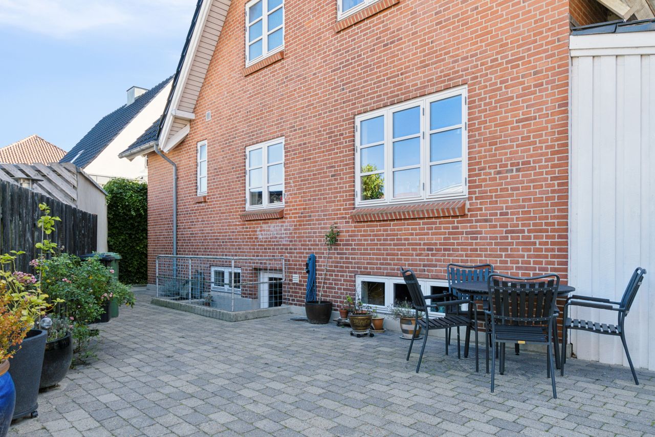 Ejendomsbillede 2 af 22