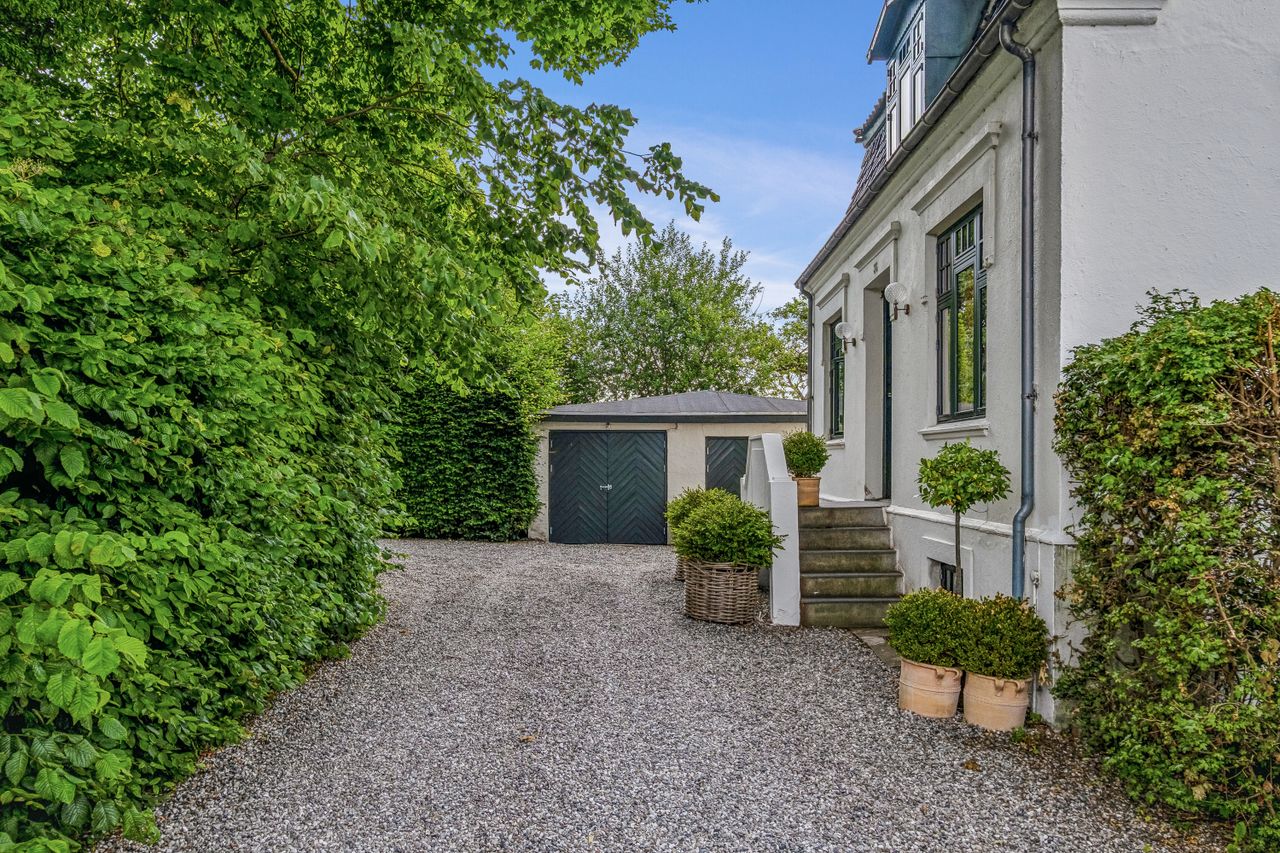 Ejendomsbillede 2 af 38