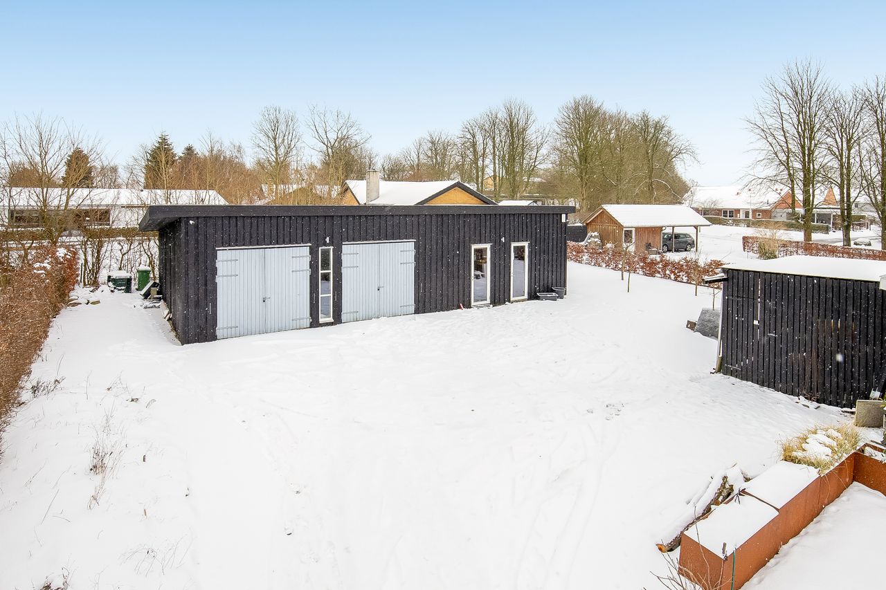 Ejendomsbillede 2 af 38