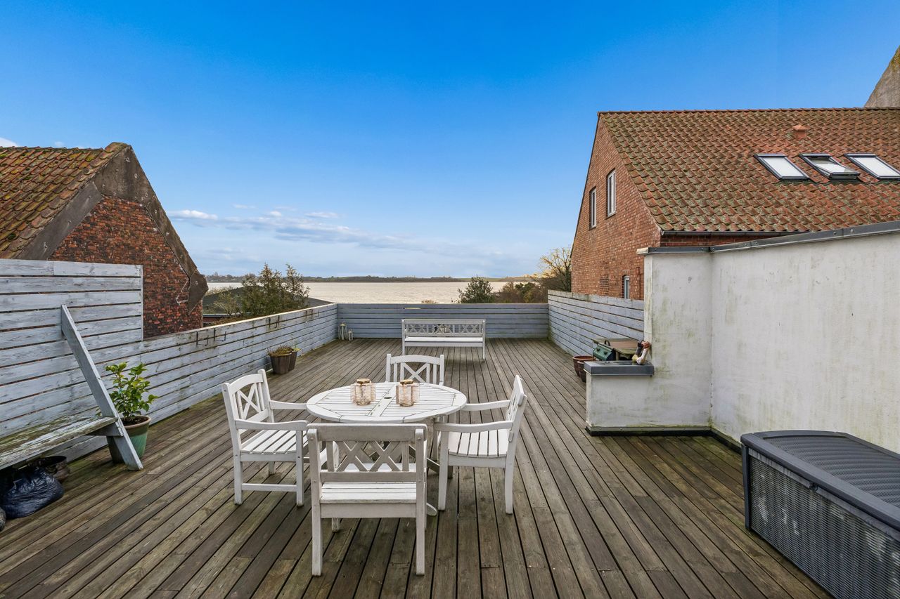 Ejendomsbillede 3 af 17