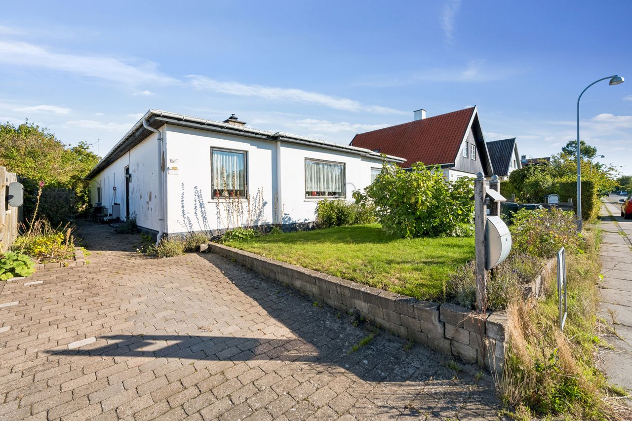 Ejendomsbillede 2 af 14