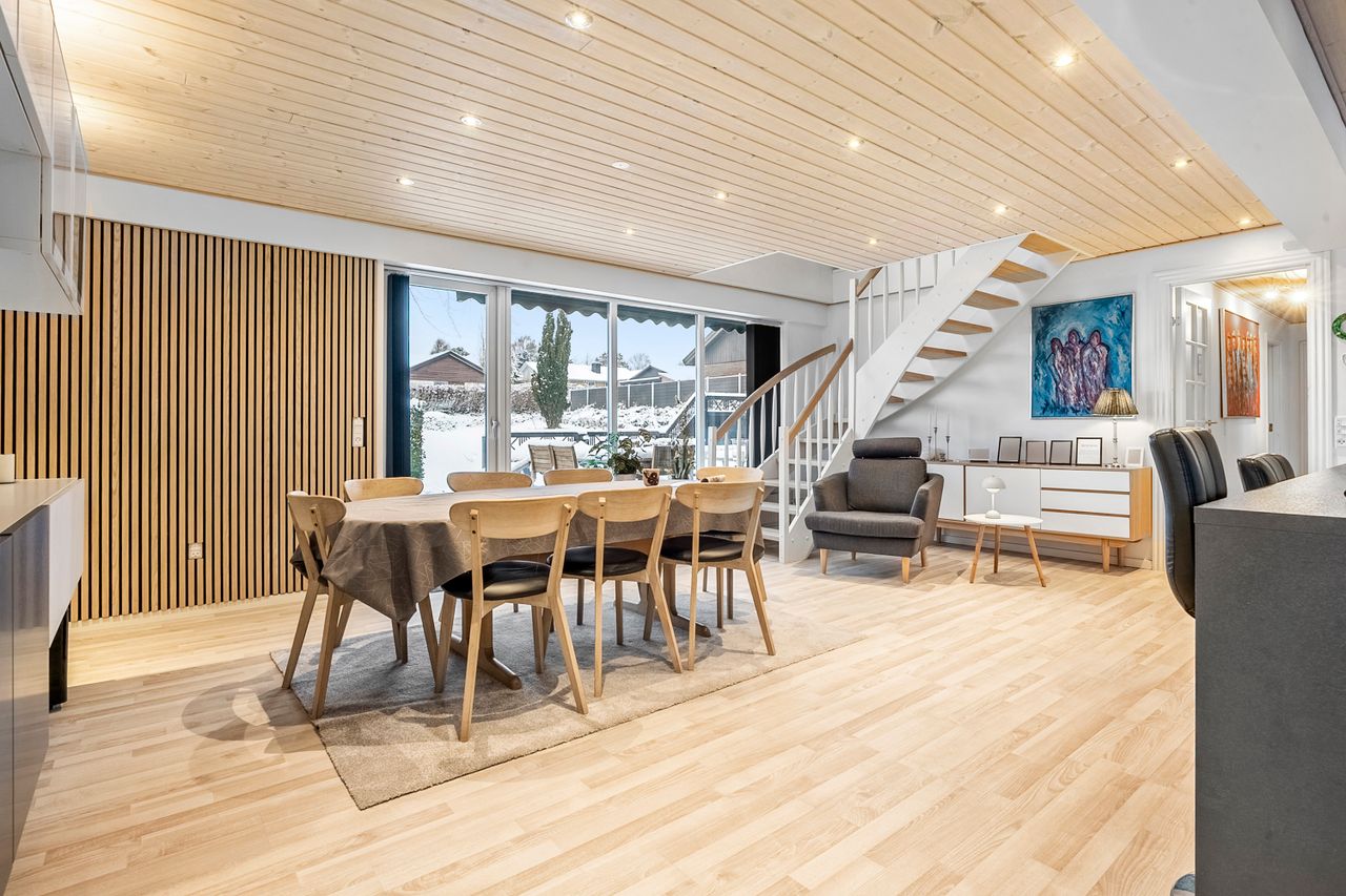 Ejendomsbillede 2 af 24