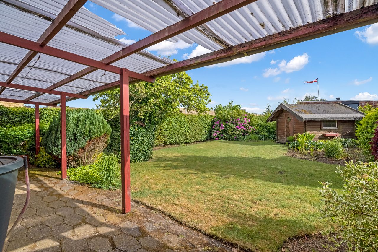 Ejendomsbillede 2 af 25