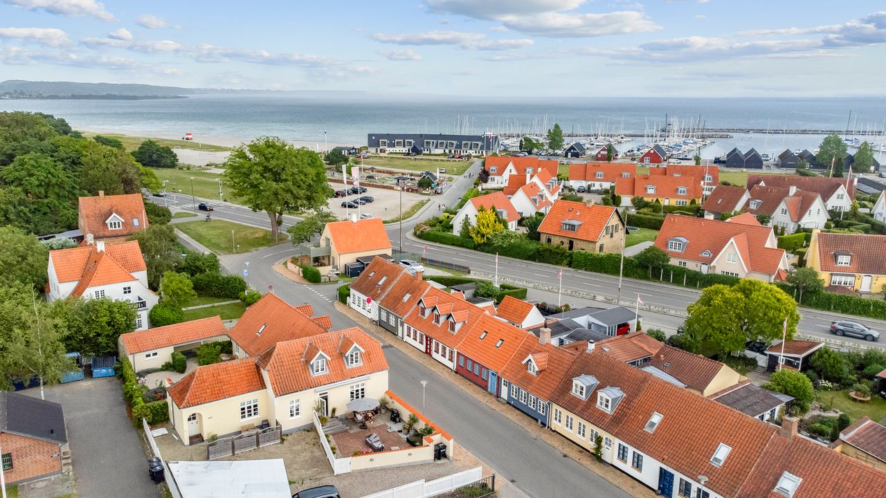 Ejendomsbillede 2 af 28