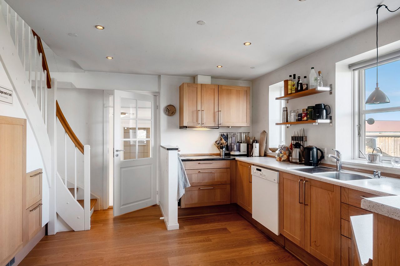 Ejendomsbillede 2 af 25