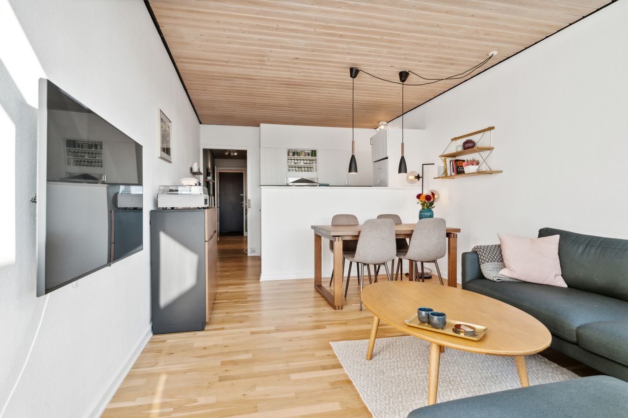 Ejendomsbillede 2 af 16