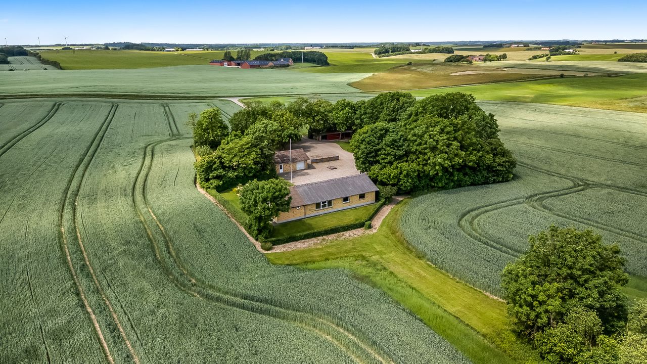 Ejendomsbillede 3 af 49