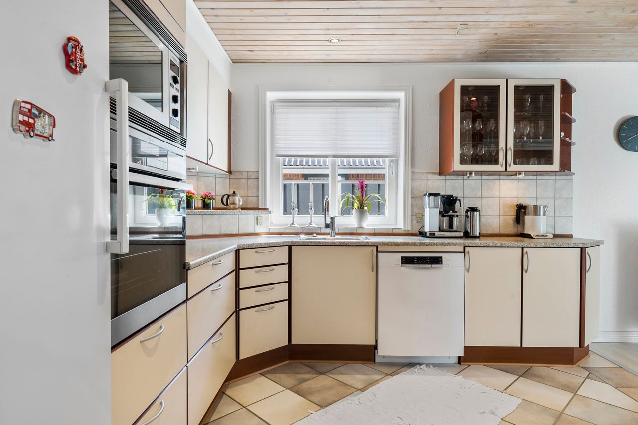 Ejendomsbillede 3 af 24