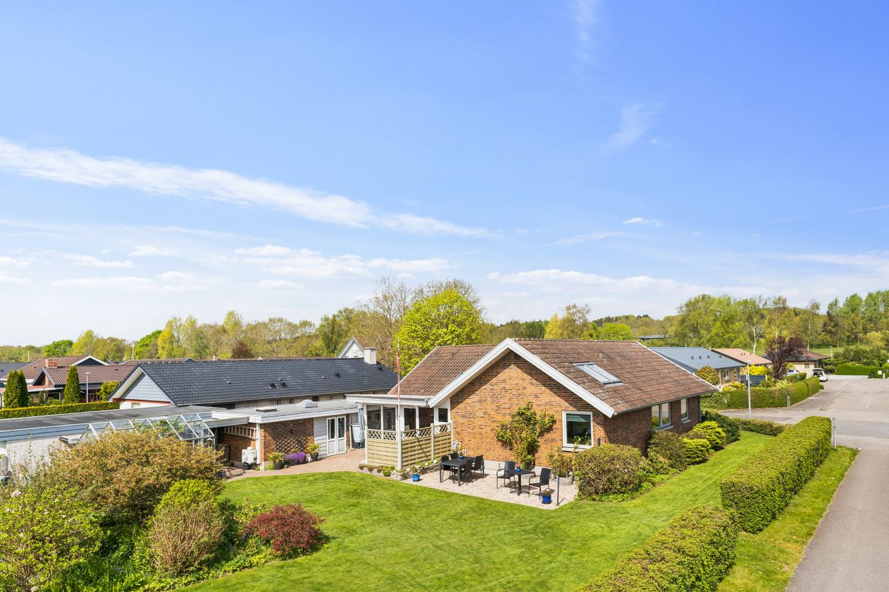 Ejendomsbillede 2 af 24