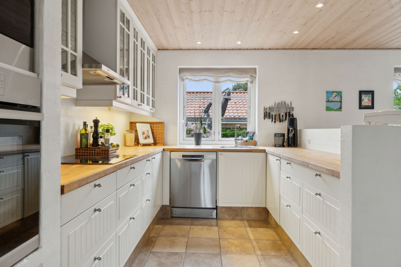 Ejendomsbillede 3 af 28