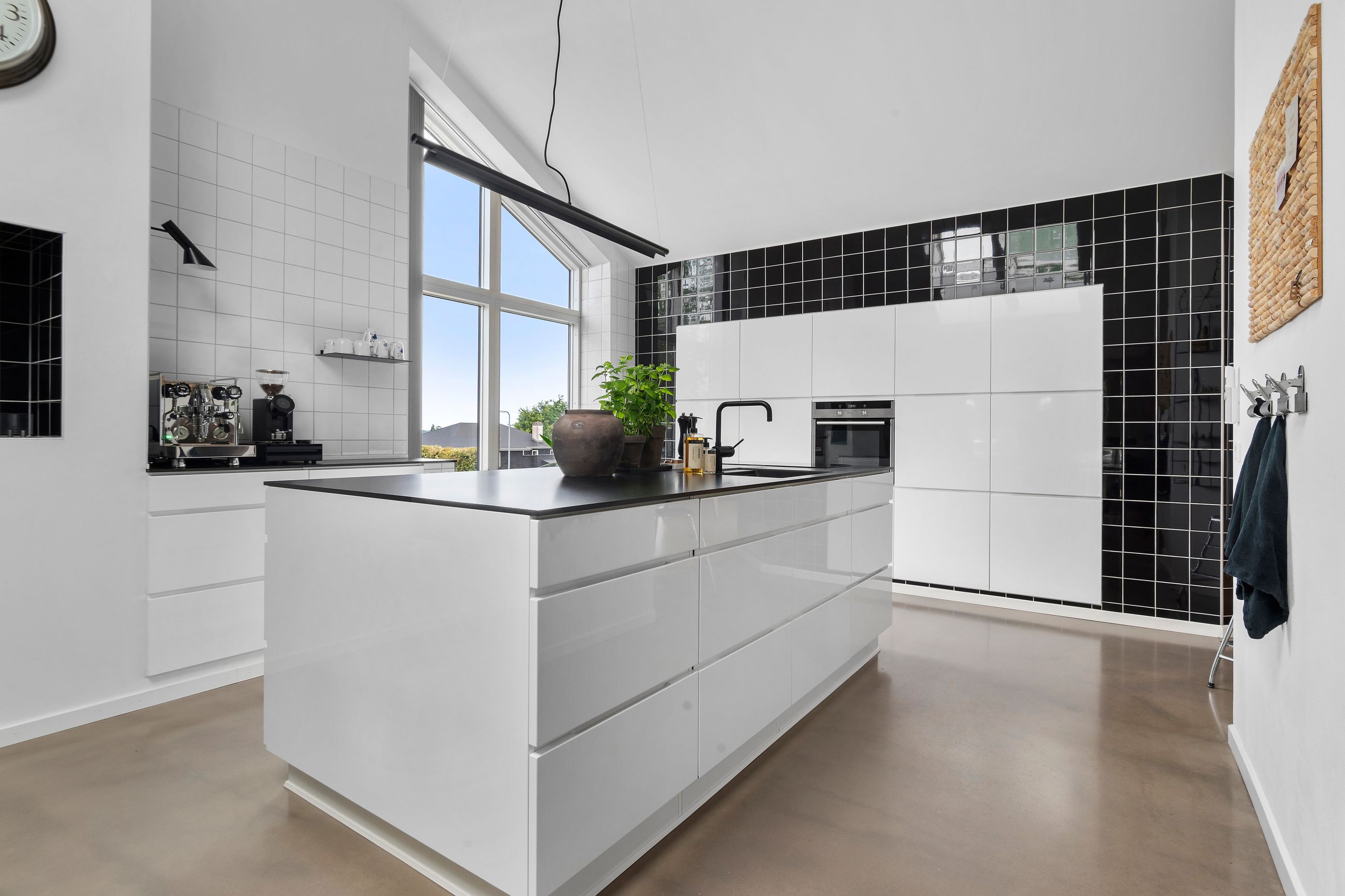 Rådalsvej 12, Jyllinge - 15-Spisekoekken.jpg