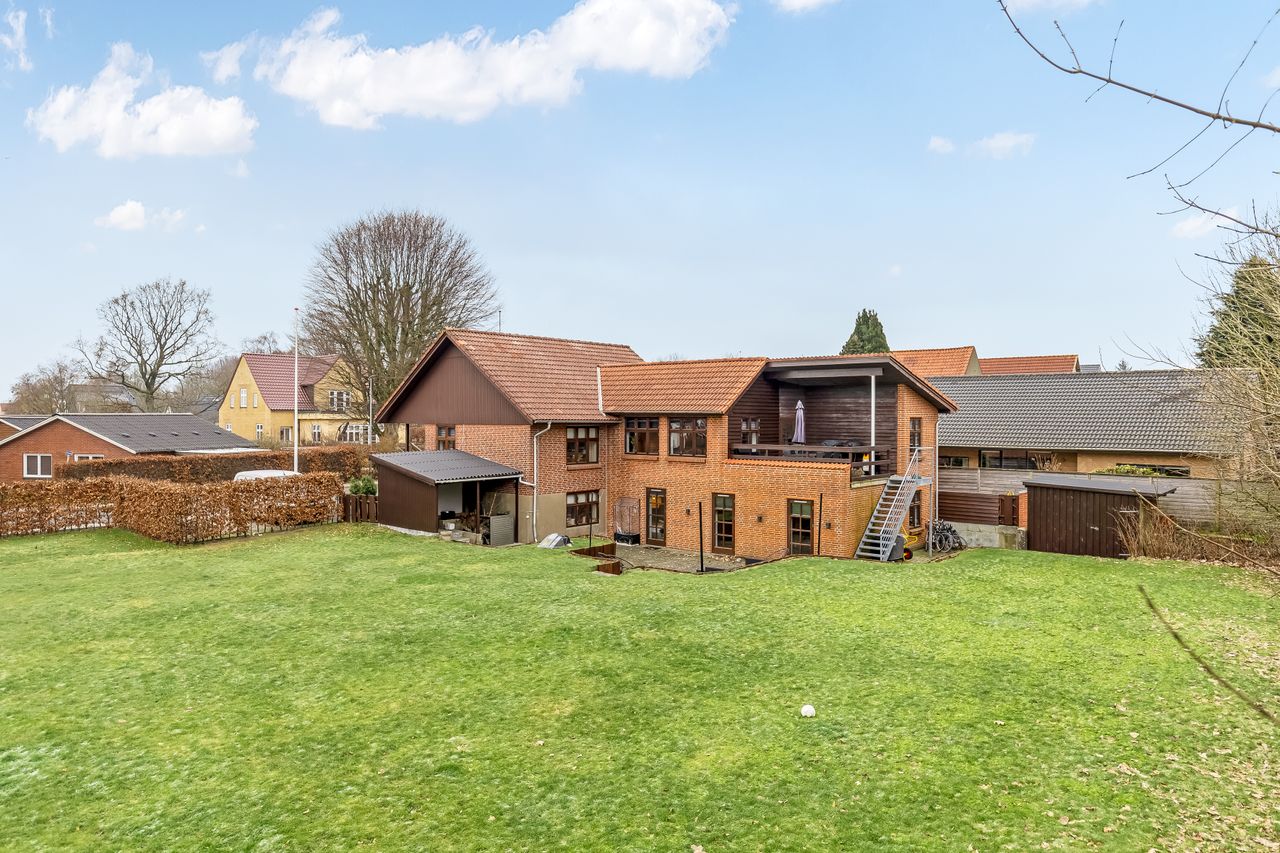 Ejendomsbillede 3 af 31