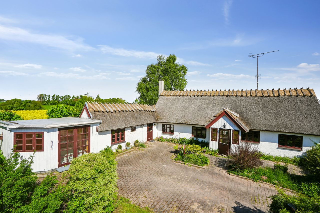 Ejendomsbillede 3 af 17