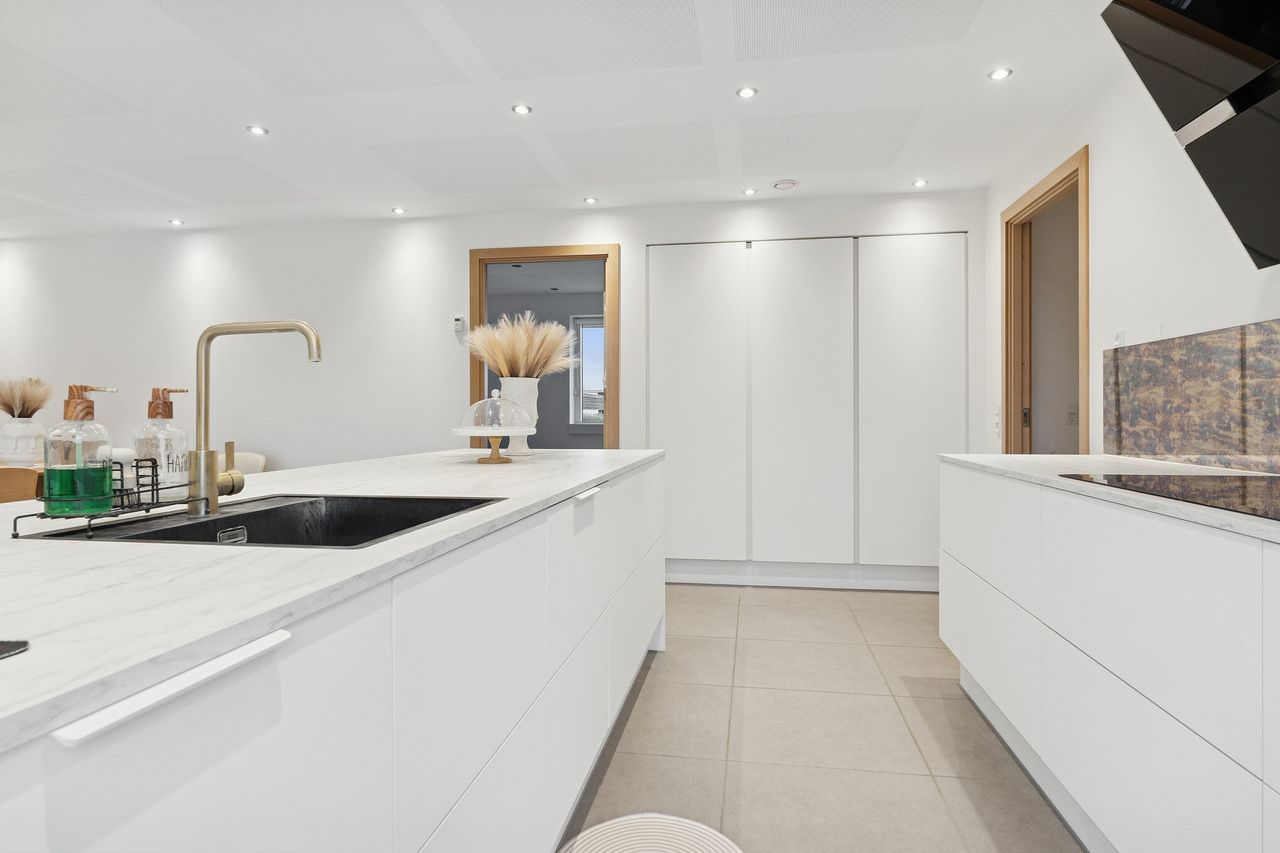 Ejendomsbillede 3 af 21