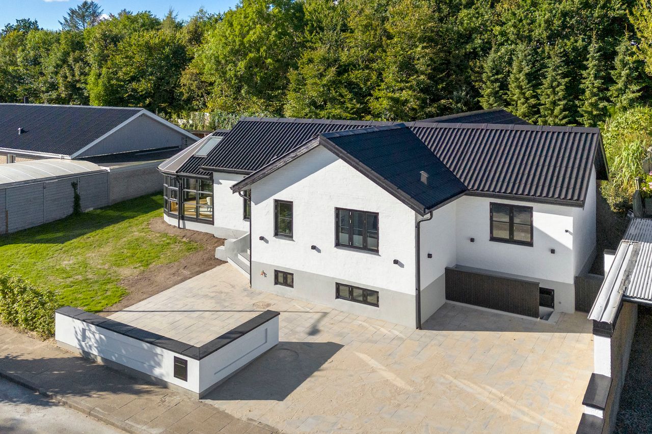 Ejendomsbillede 2 af 26