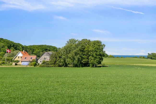 Lisbjergvej 8,  Villa