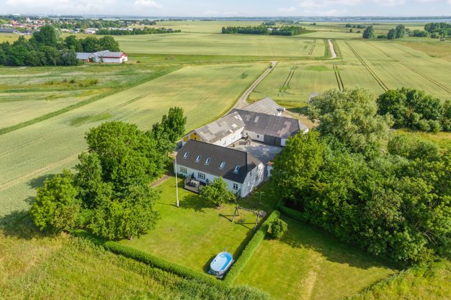 Vigen 40,  Landejendom