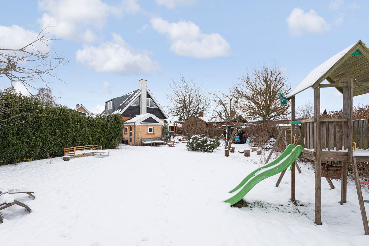 Ejendomsbillede 2 af 32