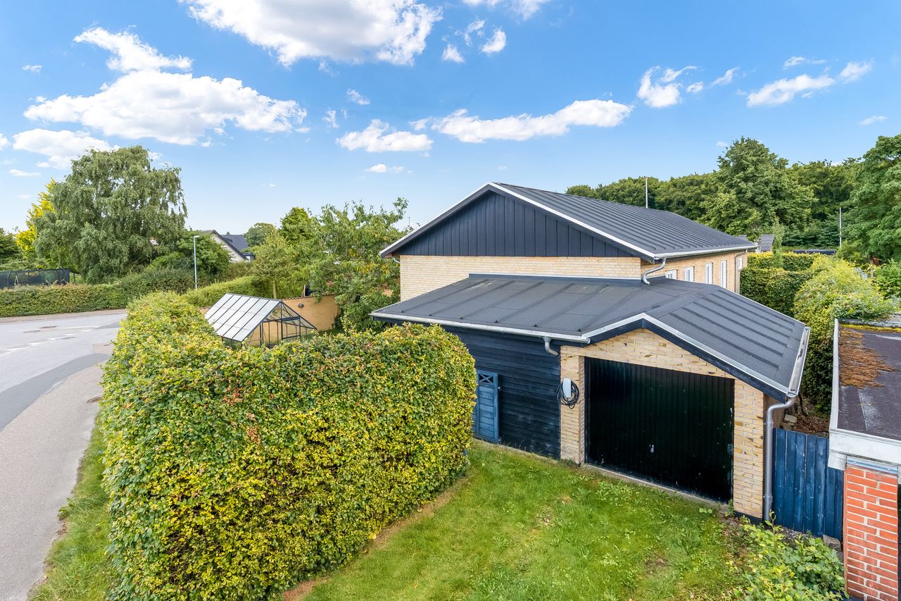 Ejendomsbillede 2 af 35