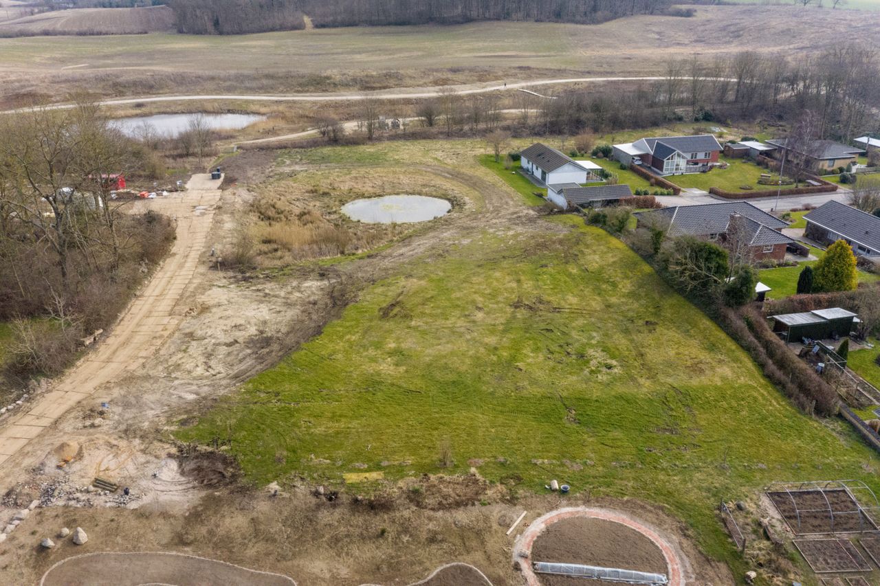 Ejendomsbillede 2 af 14