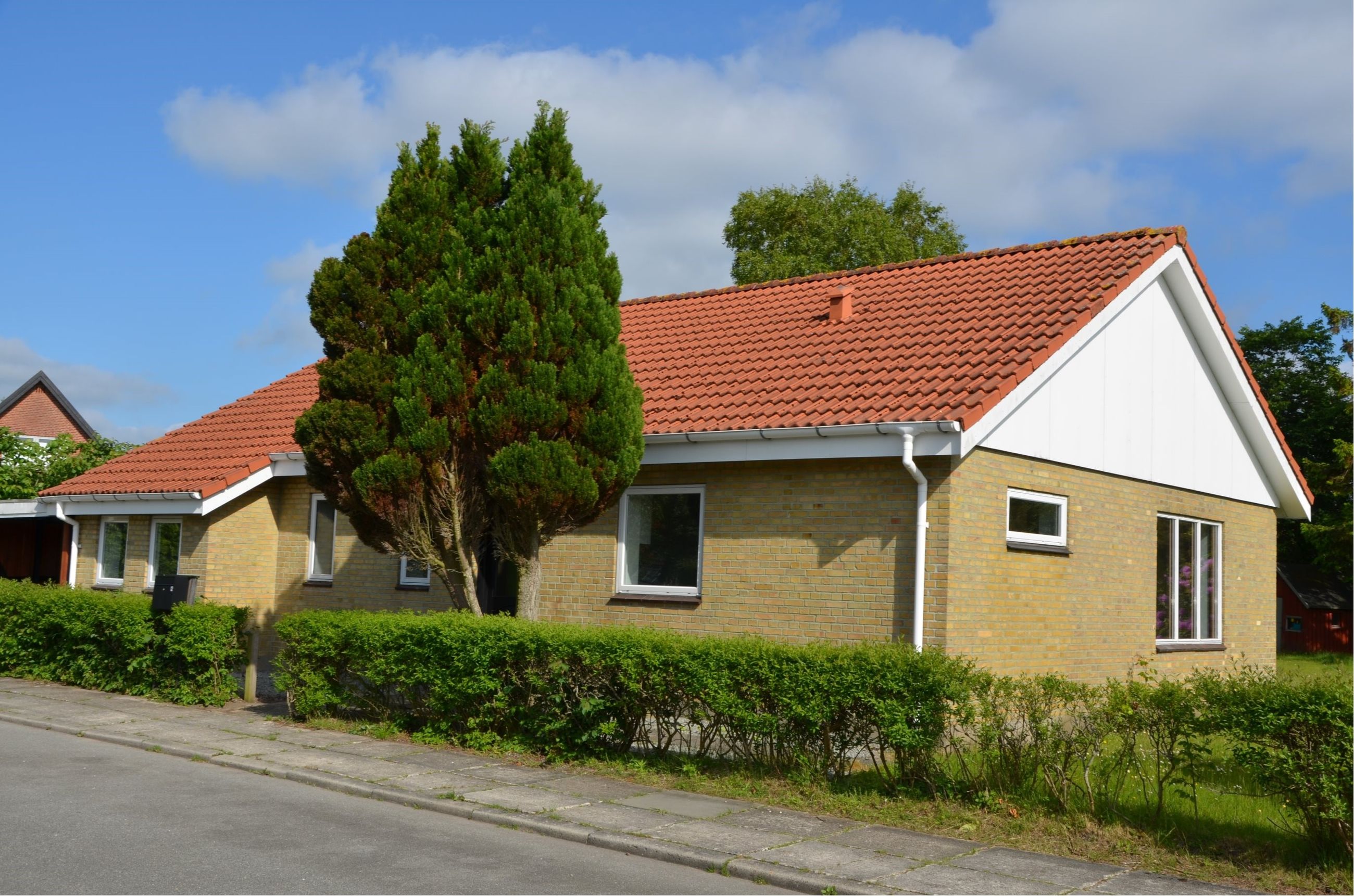 Solsortvej 12 Villa