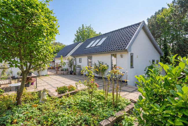 Ny Strandvej 18,  Villa