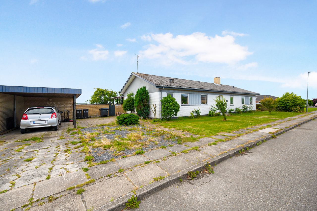 Ejendomsbillede 2 af 18