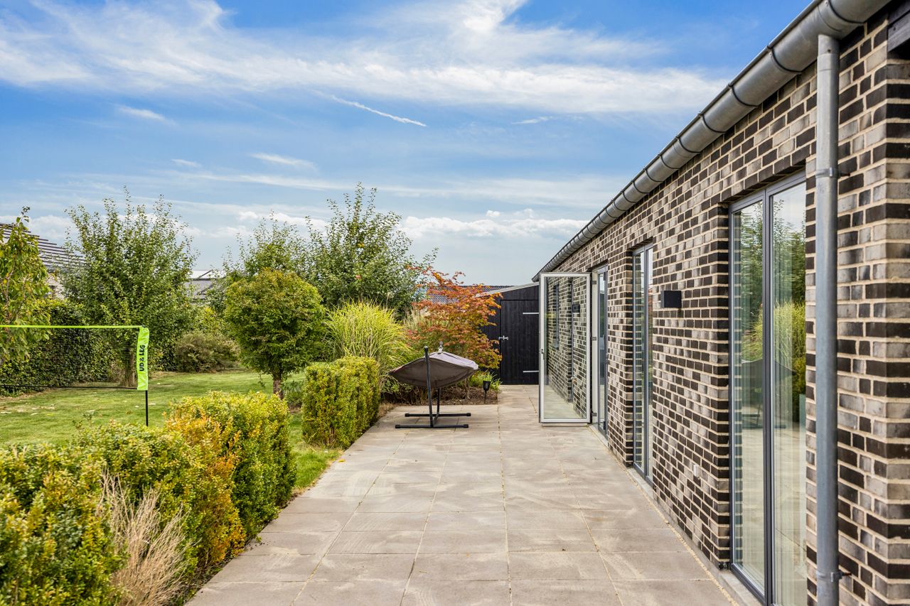 Ejendomsbillede 2 af 36